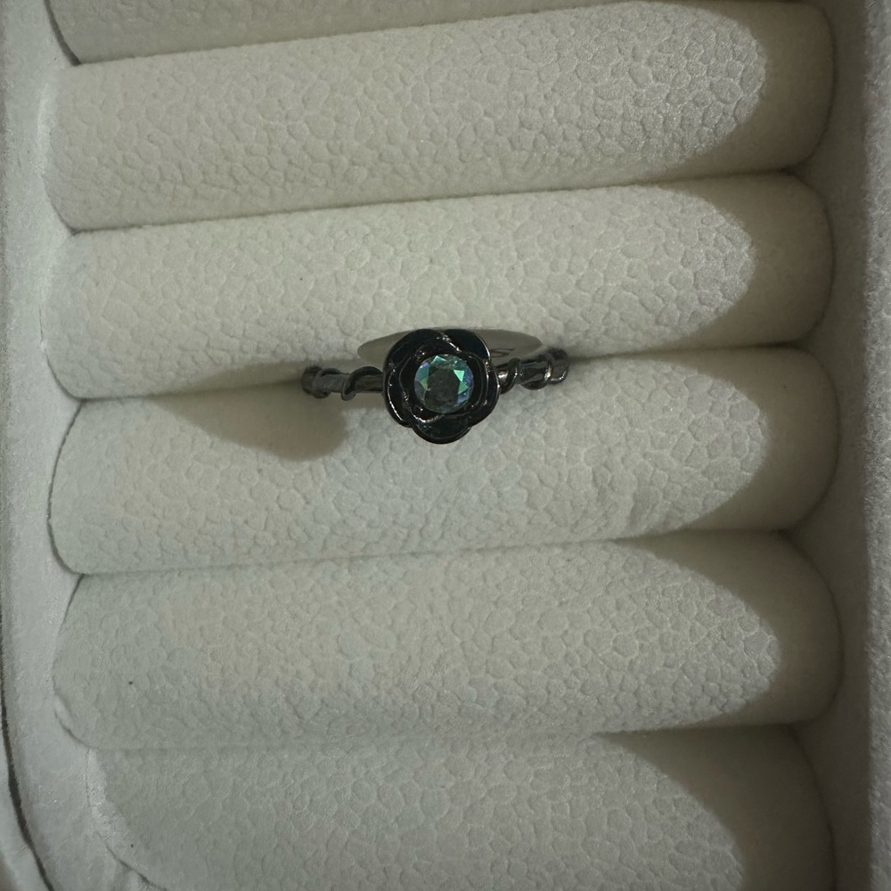 Fragrant Jewels Wicked Rose Ring size 8